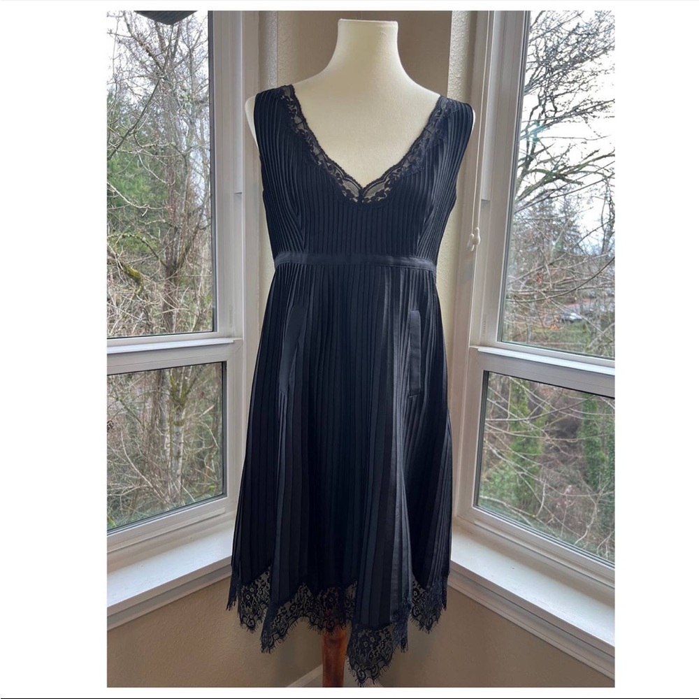1990s Y2K Red Valentino Black Lace Sleeveless Dress 100% Silk Pleated